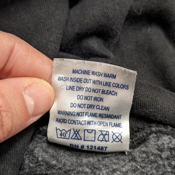 New York City Black Hoodie Sweater - Picture 12 of 12